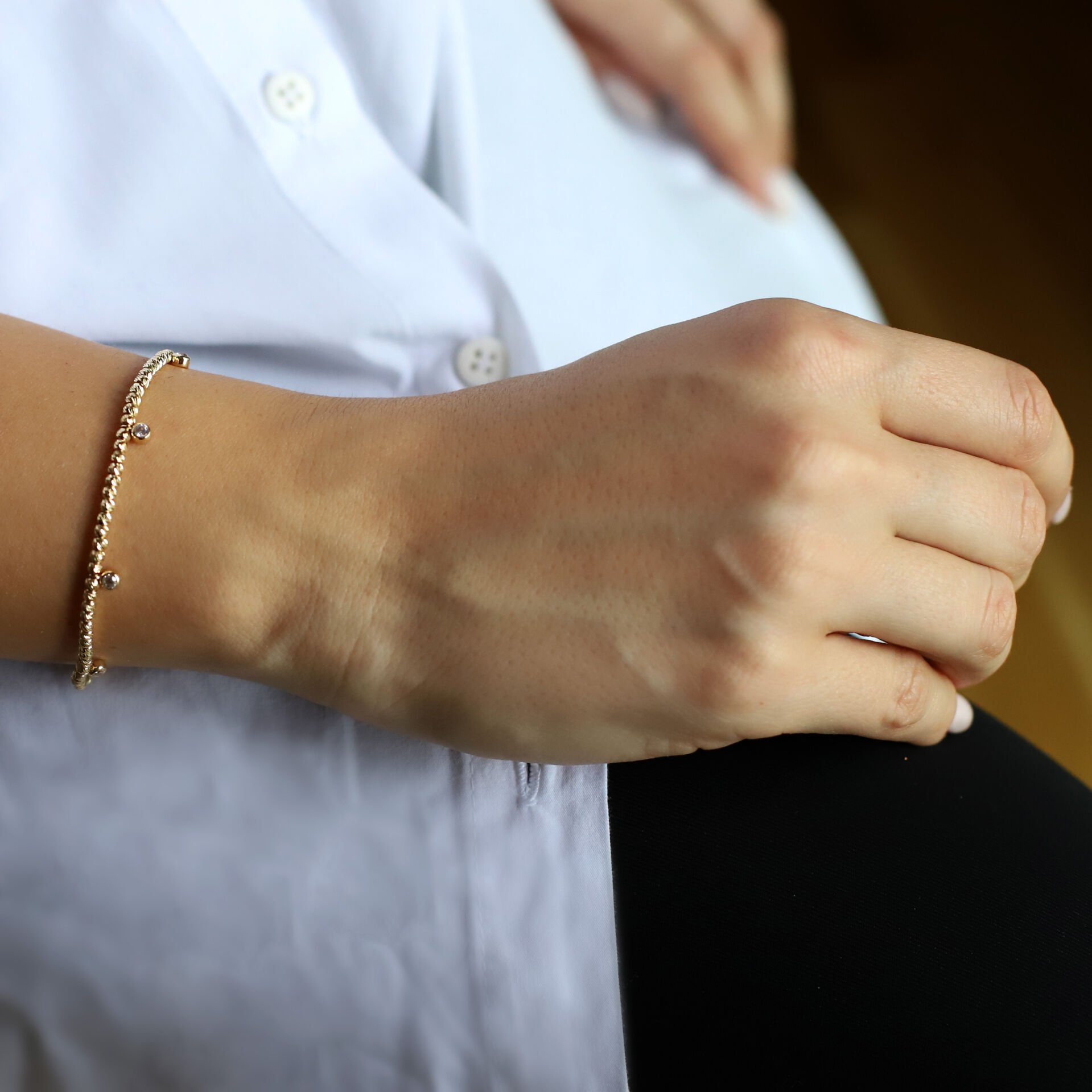 Taşlı Kalemli Altın Tasarım Bileklik