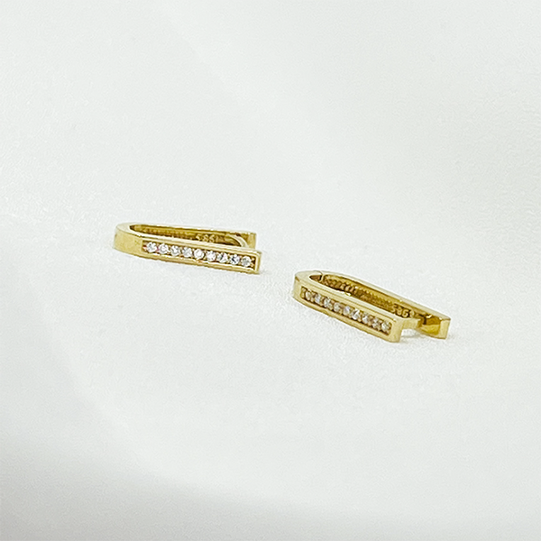 Taşlı Nal Altın Tasarım Küpe