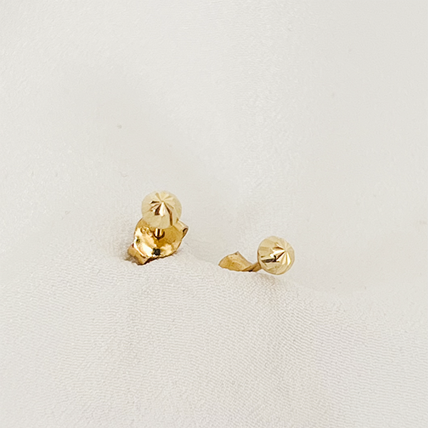 Mikasa Altın Tasarım Küpe