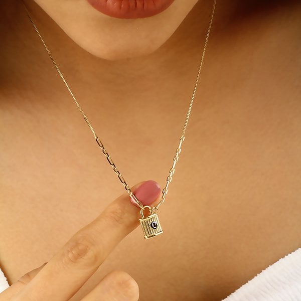 Kilit Altın Tasarım Kolye