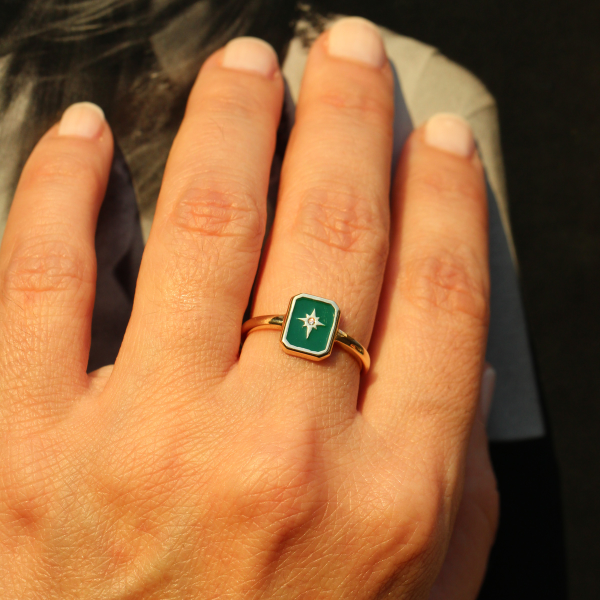 Minerva Yeşil Mineli Yüzük